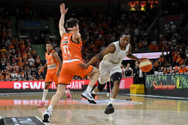 波特到托马 波特到托马