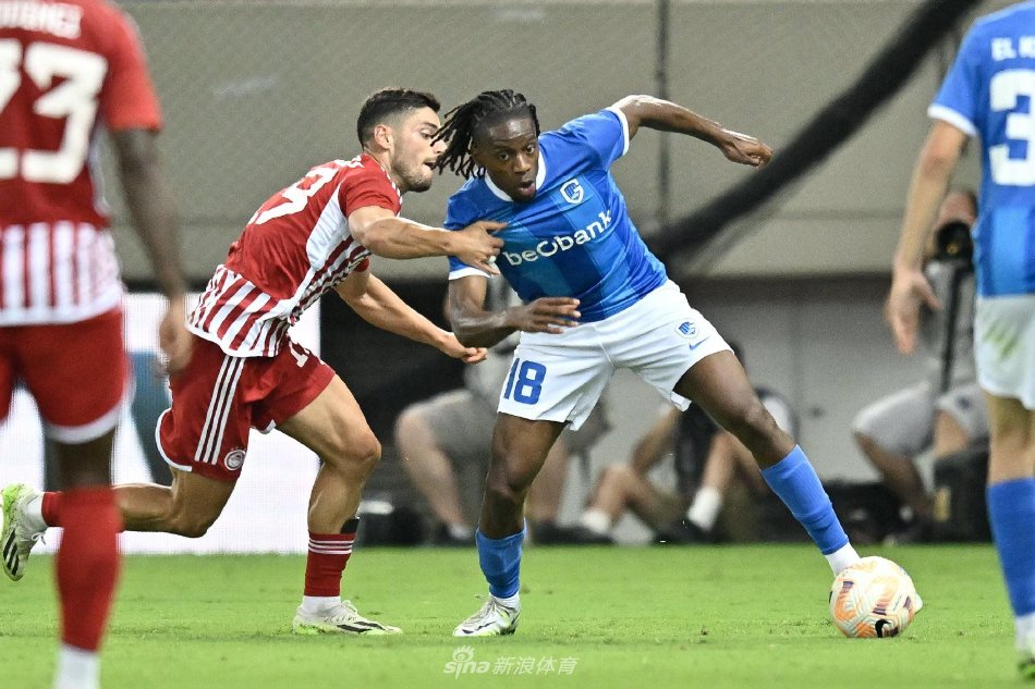 前锋与中场 前锋与中场